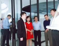 广东省工业和信息化局莅临大发-dafa(中国)一站式服务官方网站调研制造业创新中心建设情况 